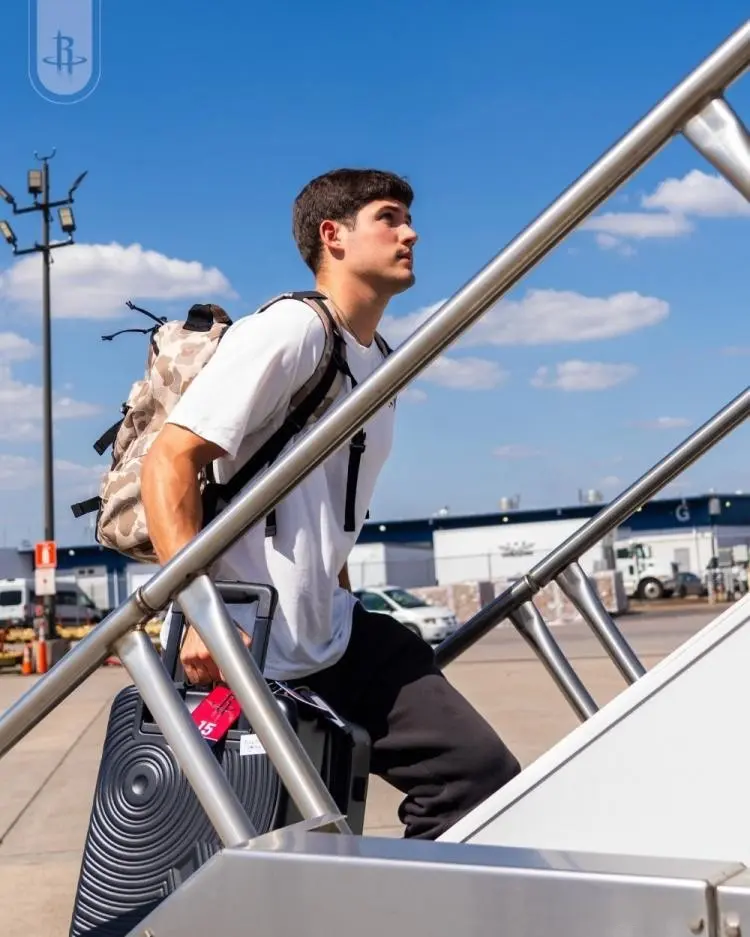 也是最后一, 主动轮休, 火箭再胜老